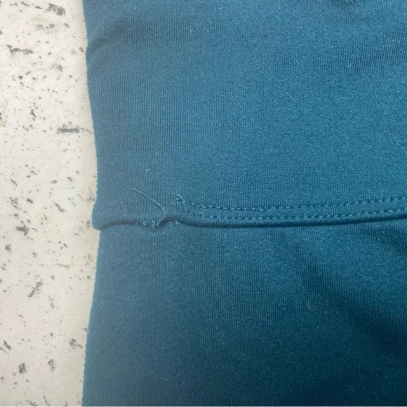 Bombshell Sportswear Sexy Back leggings - Picture 4 of 8